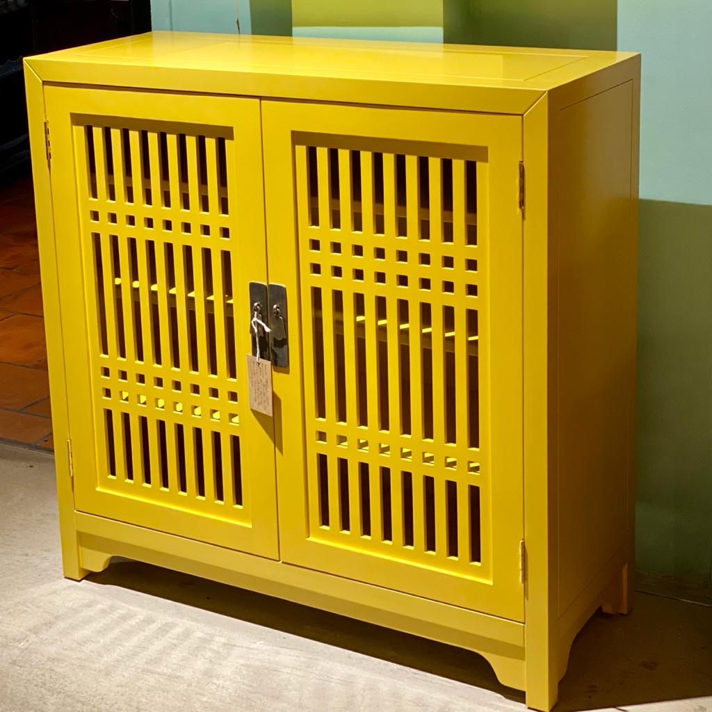 SHUTTERS CABINET (3)